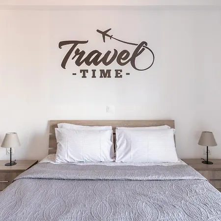 Minimalist W/ View Апартаменты *