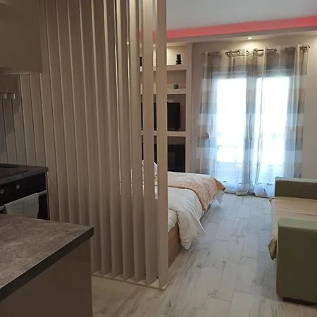 Apartment Minimalist W/ View
