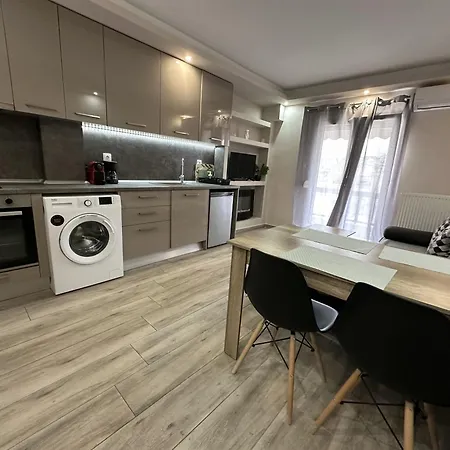 Minimalist W/ View Apartment