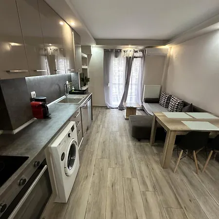 Apartment Minimalist W/ View *
