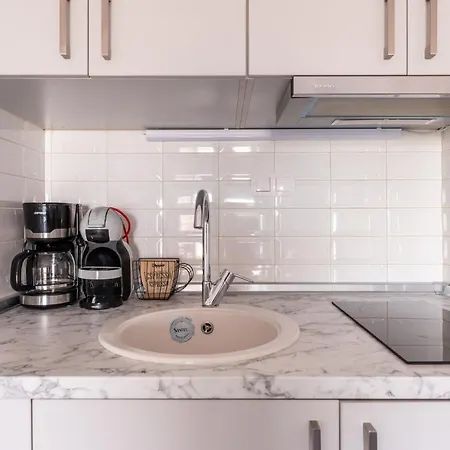 Apartament Minimalist W/ View *