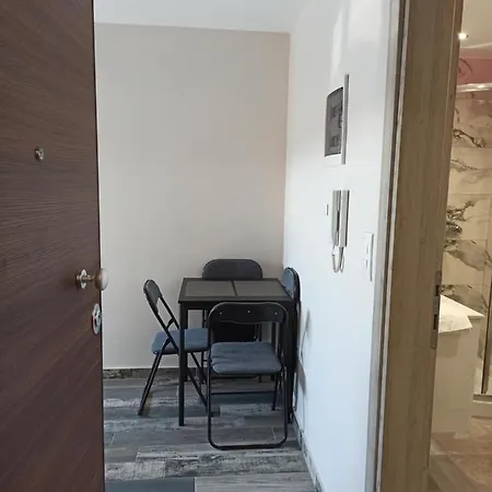Minimalist W/ View Apartament
