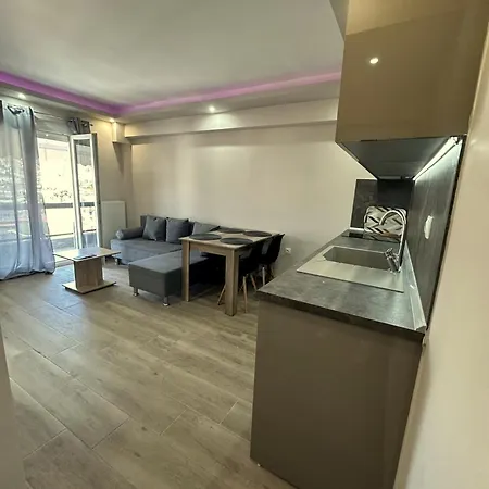 Minimalist W/ View Apartament Salonic